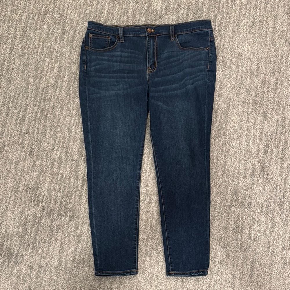J.Crew 8" Rise Skinny Jean - Picture 6 of 7